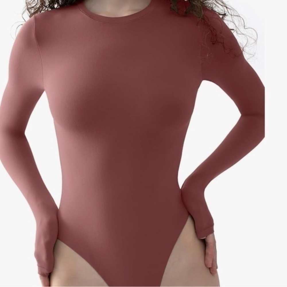 PUMIEY Women's Crew Neck Long Sleeve Bodysuit Sharp Collection Color/Merlot - L